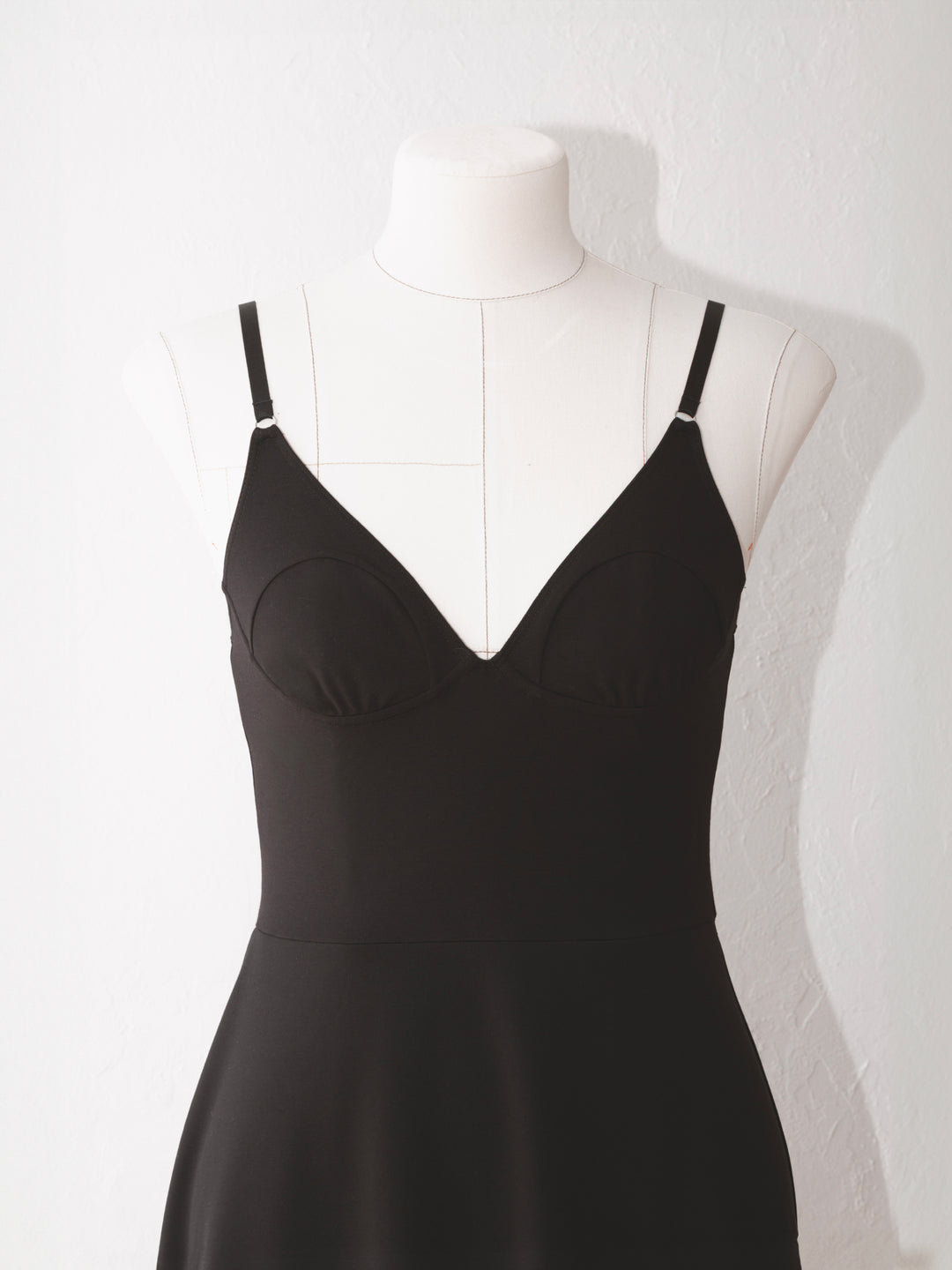 Чорна сукня Bodice