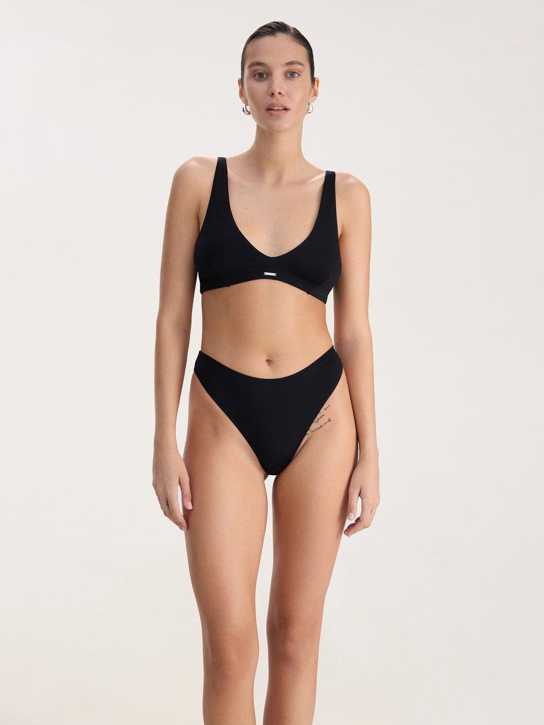 Чорний бралет Vixen